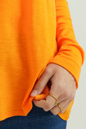 Esterella Frauen T-Shirt mit V-Ausschnitt und langen Ärmeln Flamme Orange