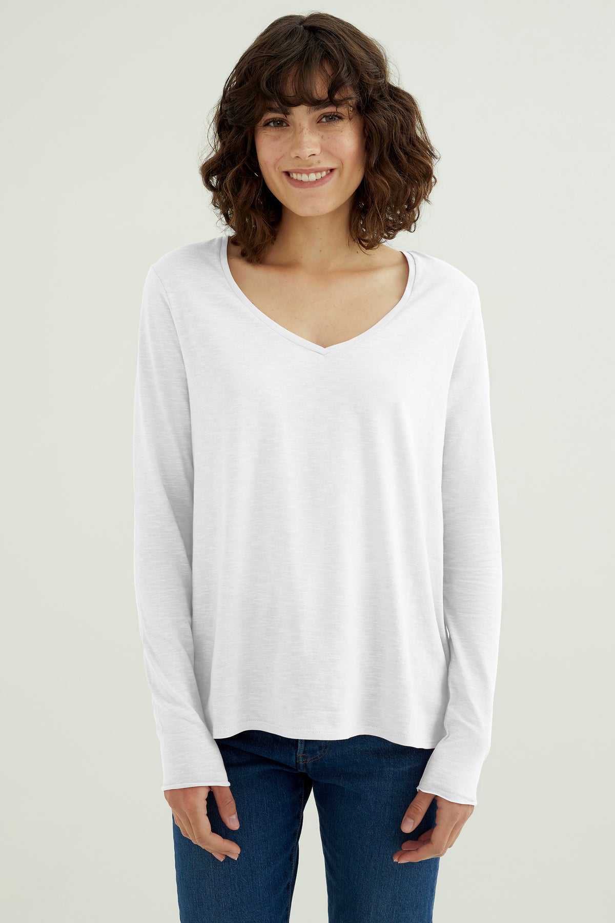 Esterella Damen T-Shirt mit V-Ausschnitt und langen Ärmeln Weiß